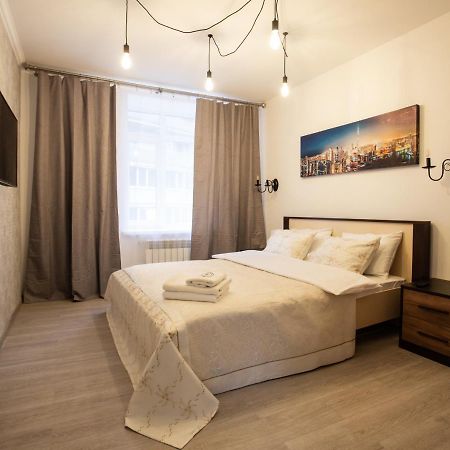 Ultra Lux 3 Rooms Apartment Near Arena City Kiev Luaran gambar