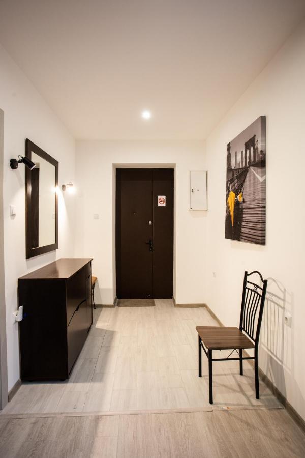 Ultra Lux 3 Rooms Apartment Near Arena City Kiev Luaran gambar