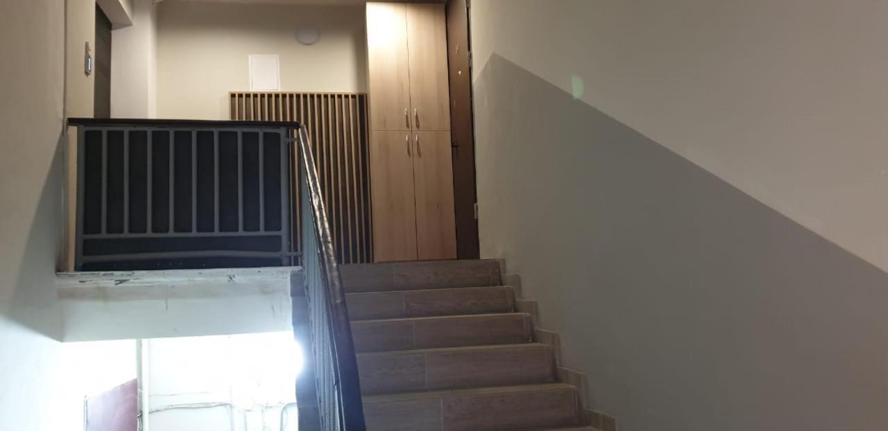 Ultra Lux 3 Rooms Apartment Near Arena City Kiev Luaran gambar